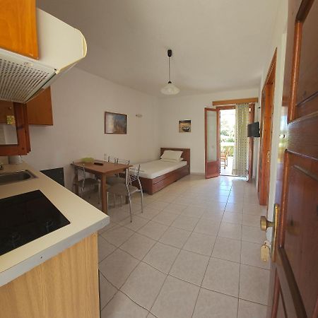 Drosia Apartments Platanias  Eksteriør bilde